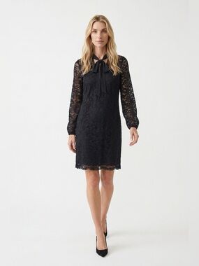 ✌️4 for $20✌️ Lace dress with neck tie